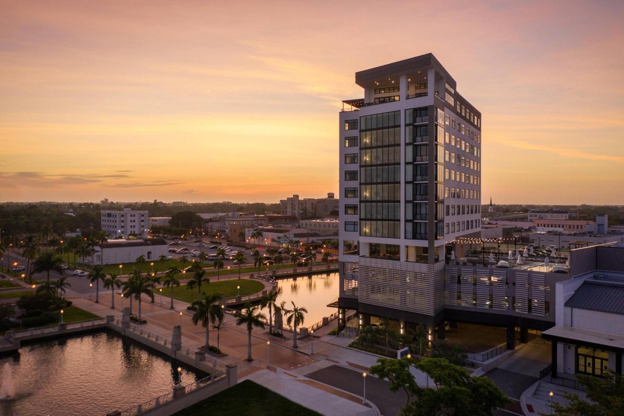 Luminary Hotel & Co., Autograph Collection Fort Myers Kültér fotó